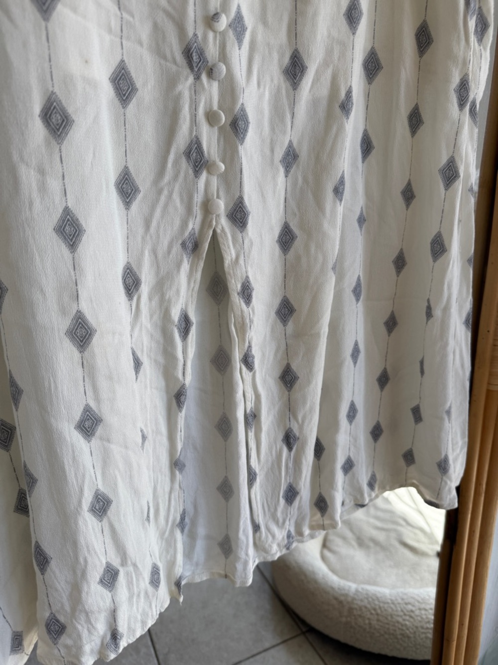 Button-Front Diamond Print Midi Skirt in Ivory and Gray - Picture 3 of 5